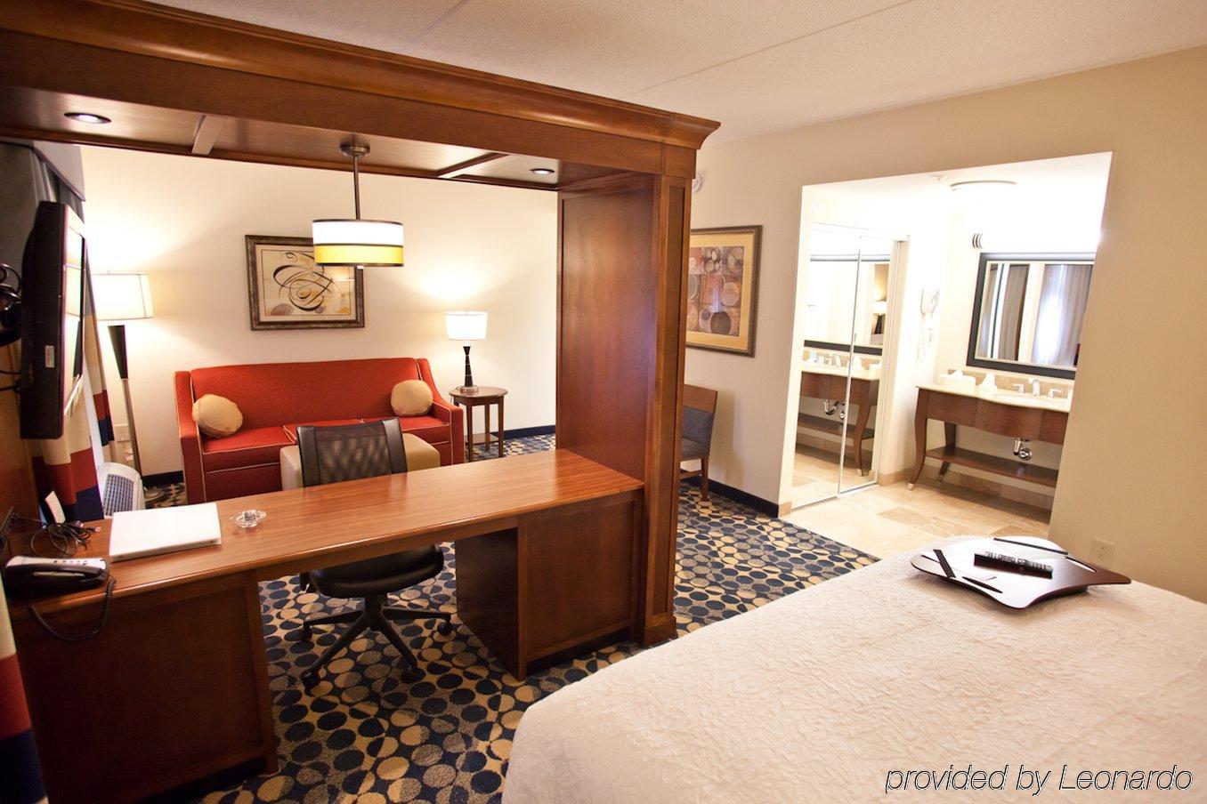 Hotel Hampton & North I-85