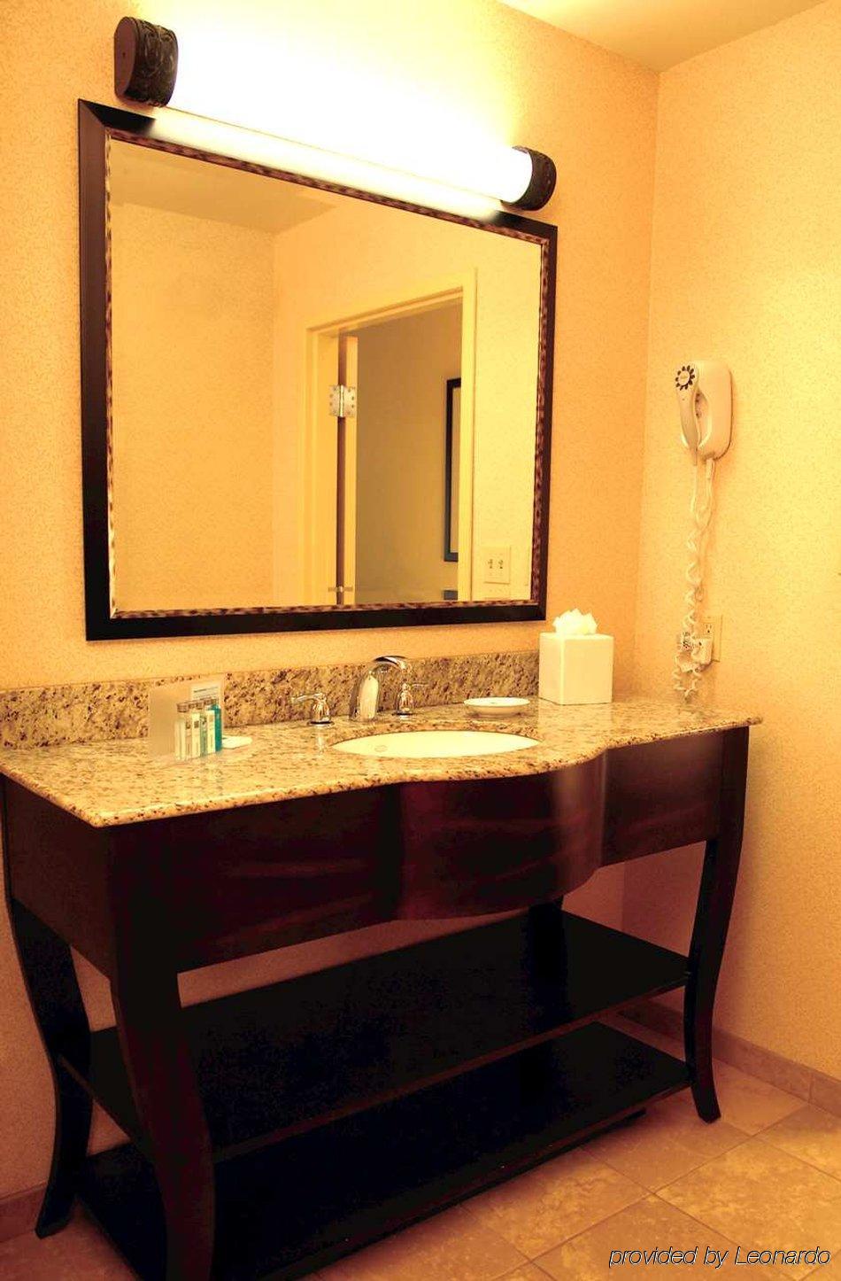 Hampton & North I-85 Hotel