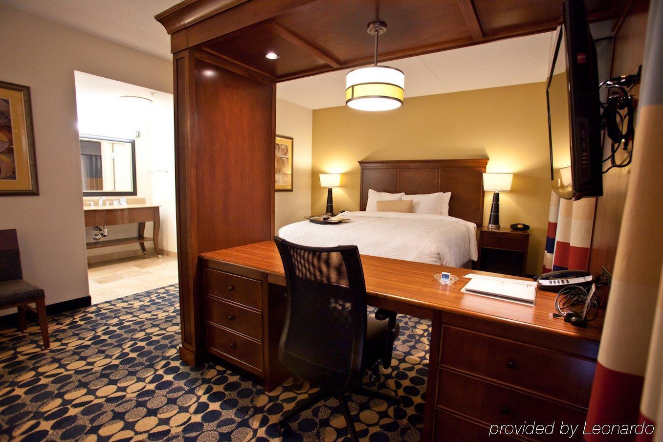 Hampton & North I-85 Hotel